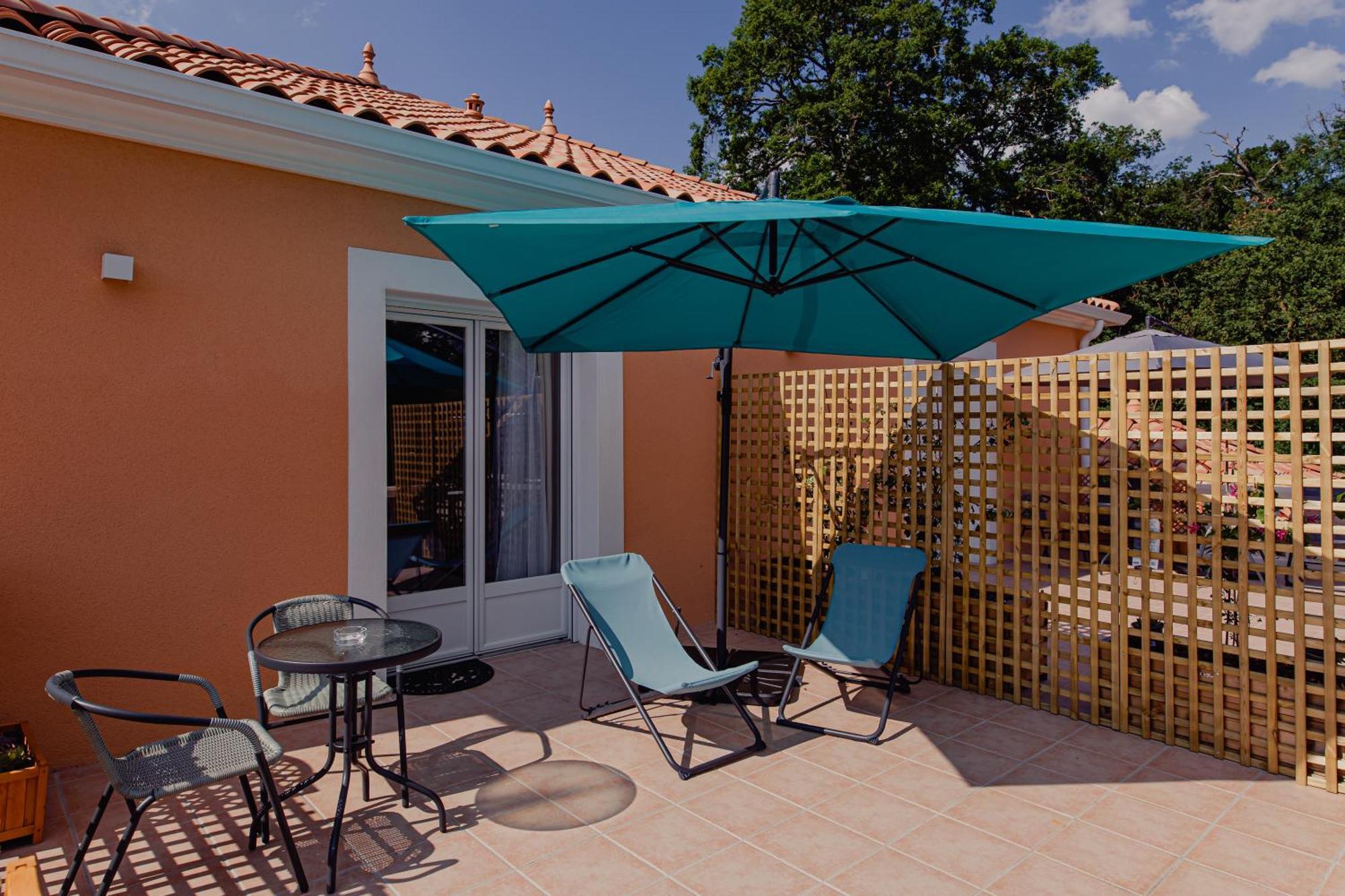 Villa Des Chenes-Adult Only Saint-Doulchard Екстер'єр фото
