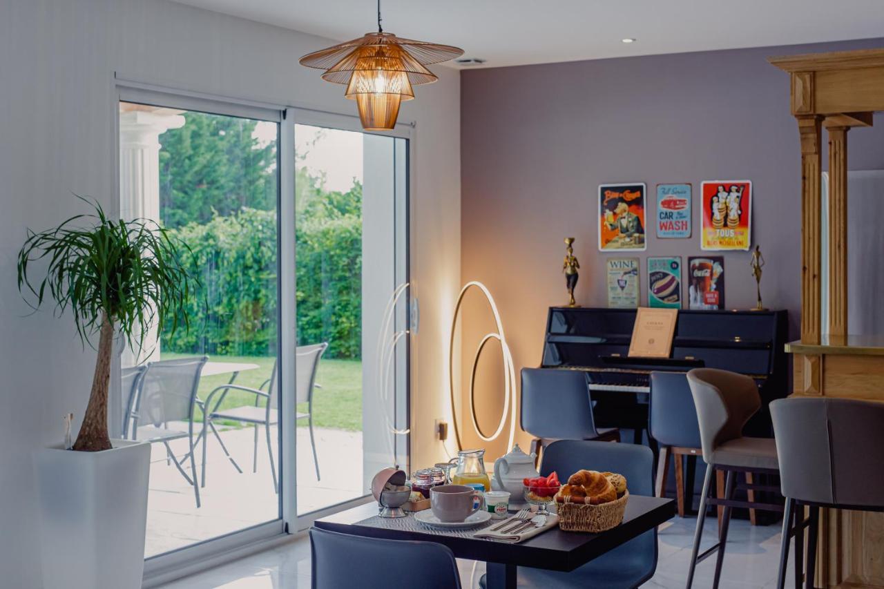 Villa Des Chenes-Adult Only Saint-Doulchard Екстер'єр фото